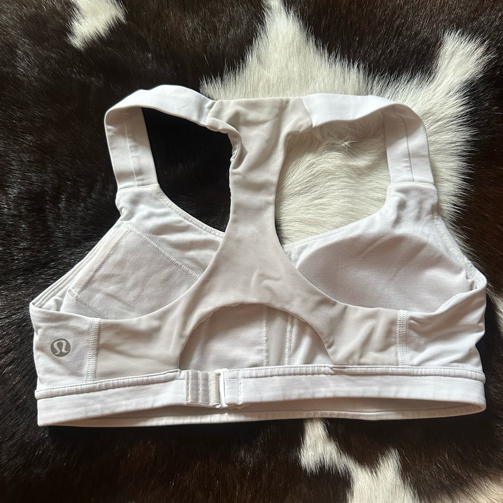 Lululemon bra - Picture 3 of 3